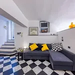 Elegante Pied A\' Terre Nel Centro Di Genova