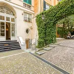 Elegante Pied A\' Terre Nel Centro Di Genova