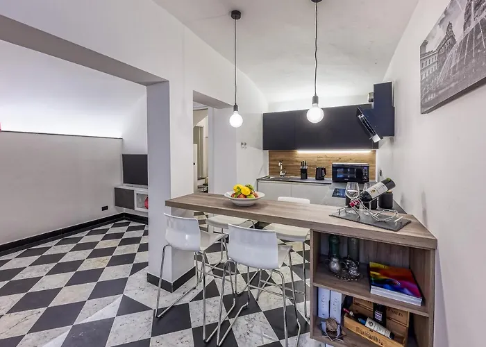 Elegante Pied A\' Terre Nel Centro Di Genova