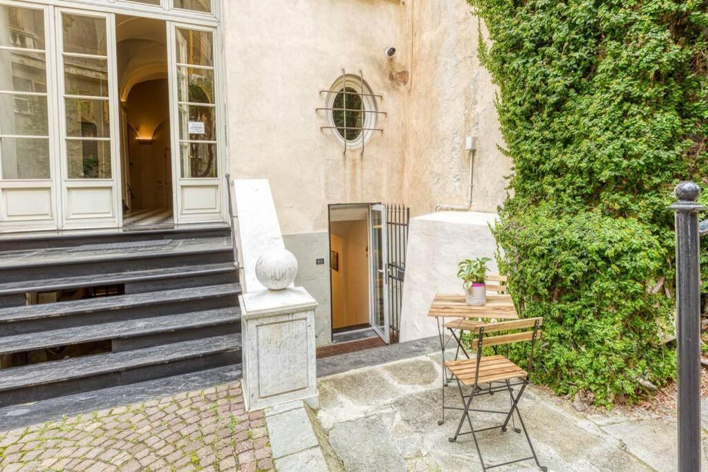 Apartment Elegante Pied A' Terre Nel Centro Di Genua